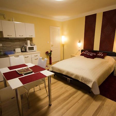 Angyal Apartman Cserkeszőlő Eksteriør bilde
